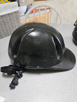 Riding helmet