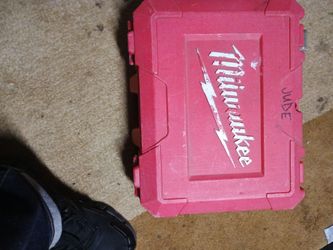 Milwaukee M 12 cordless propex expansion tool kid