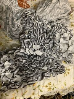 Really nice two sets pillow Moving Sale