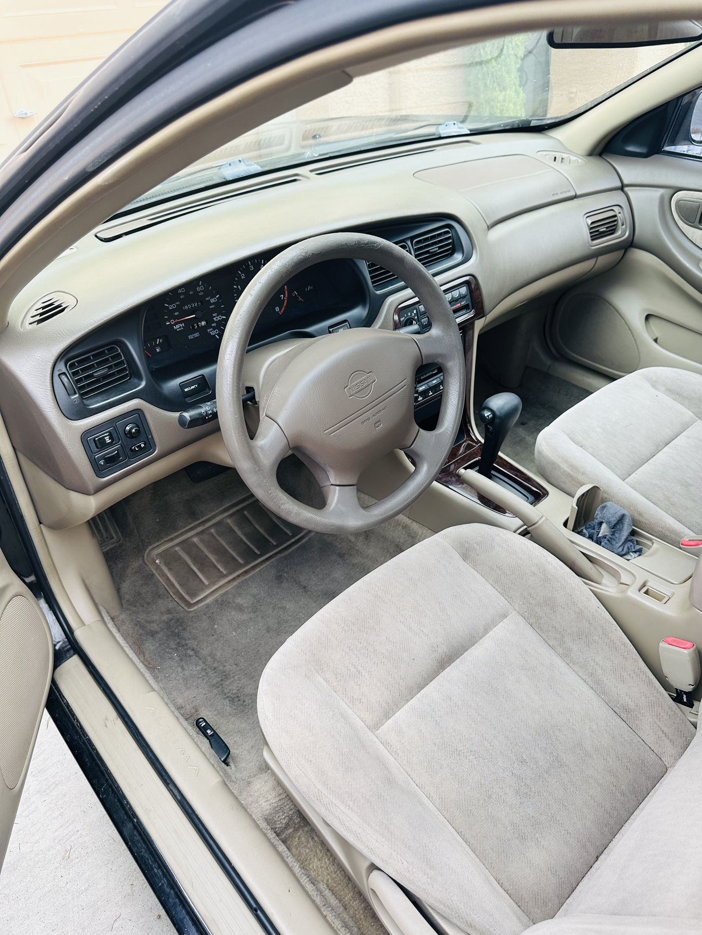 1999 Nissan Altima