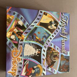 Disney Trivial Pursuit Original Box & Pieces 