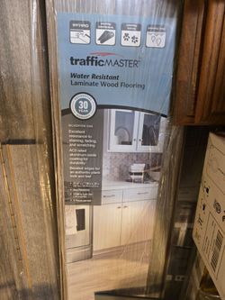 100 Boxes TrafficMaster Silverton Oak Laminate Flooring