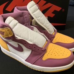 Jordan 1 High Brotherhood 6.5 Youth / 8 Women
