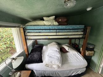 Bunkbed/Sofa/Couch