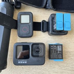 GoPro HERO 9 Black – Full Set with Accessories (Excellent Condition)