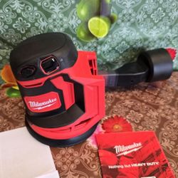 Milwaukee
M18 18V Lithium-Ion Cordless 5 in. Random Orbit Sander (Tool-Only)