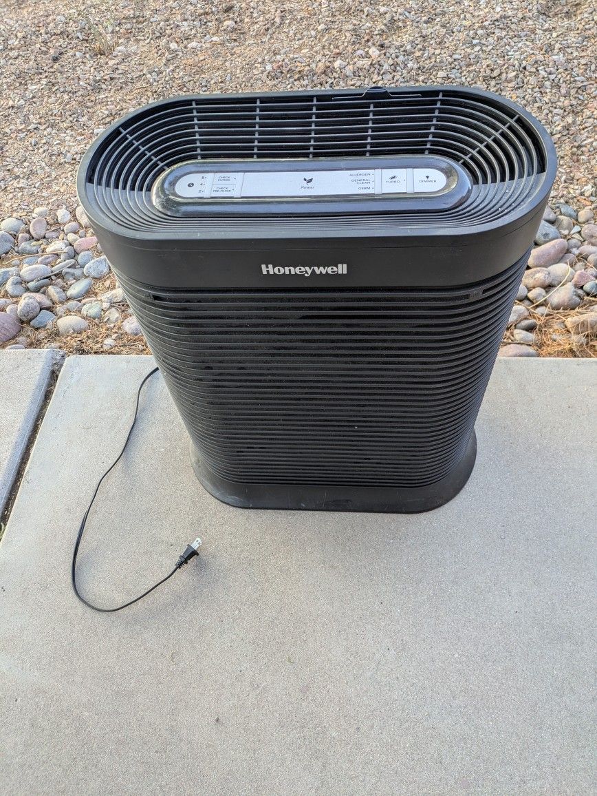 Honeywell Air Purifier HA300BHD