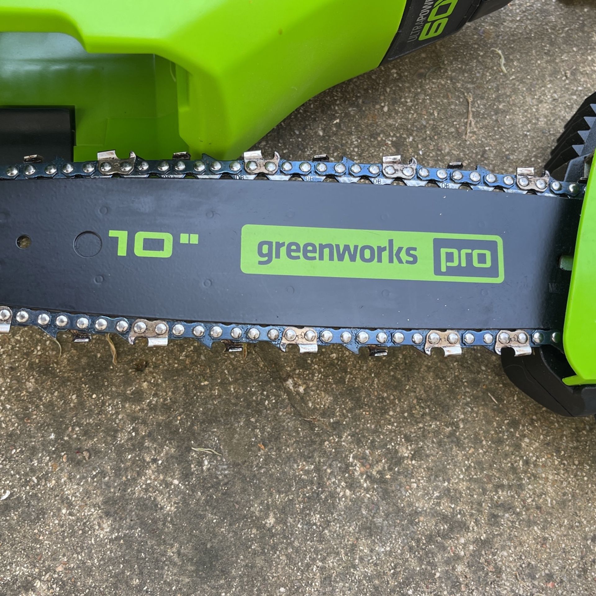 Greenworks Pro Pole Saw 10” Ultra Power 60v for Sale in Fort Worth, TX OfferUp