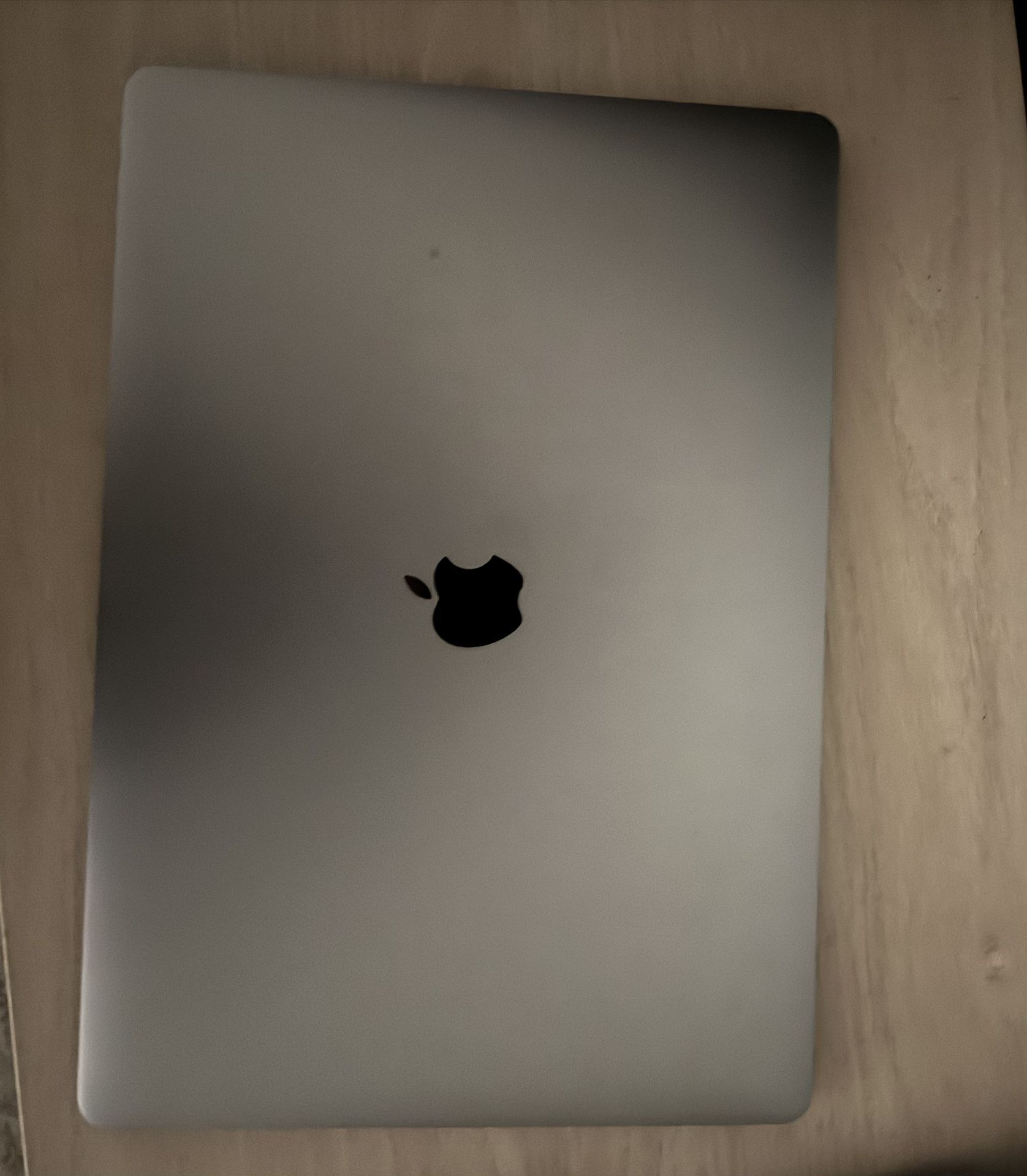 MacBook Pro 14 Inch