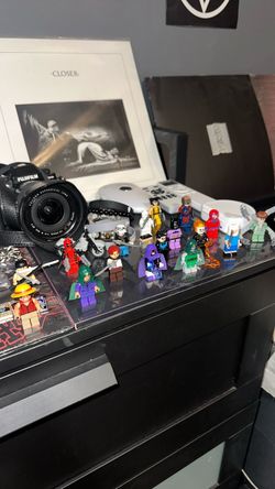 lego minifigure lot