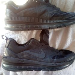 Nike Air Max Genome Triple Black