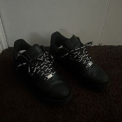 Black Supreme Air force 1s