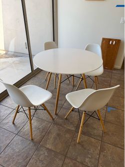4 chairs and table