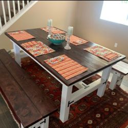 Custom Design Farmhouse Dining Tables. 