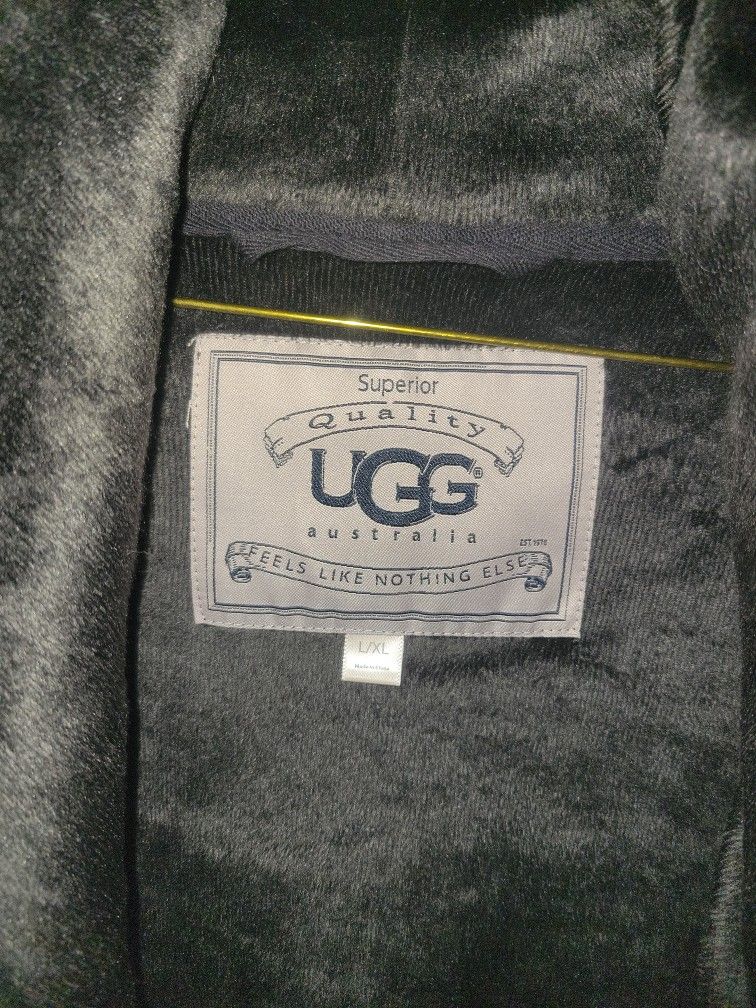 UGG,  Men's Robe. L/XL