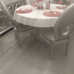 Play 2000 Had It For A Few Months And Don't Like Round Selling For A Thousand