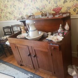 Antique dry sink. Comes from my mothers estate. Very good condition also other antiques. Make Offer