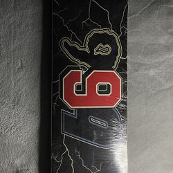 999 SKATEBOARD DECK 