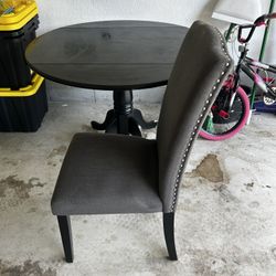 5 Piece Dining Room Set