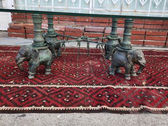 Beautiful  Bronze Elephants Coffee Table 