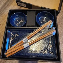 Sushi Set Never Used