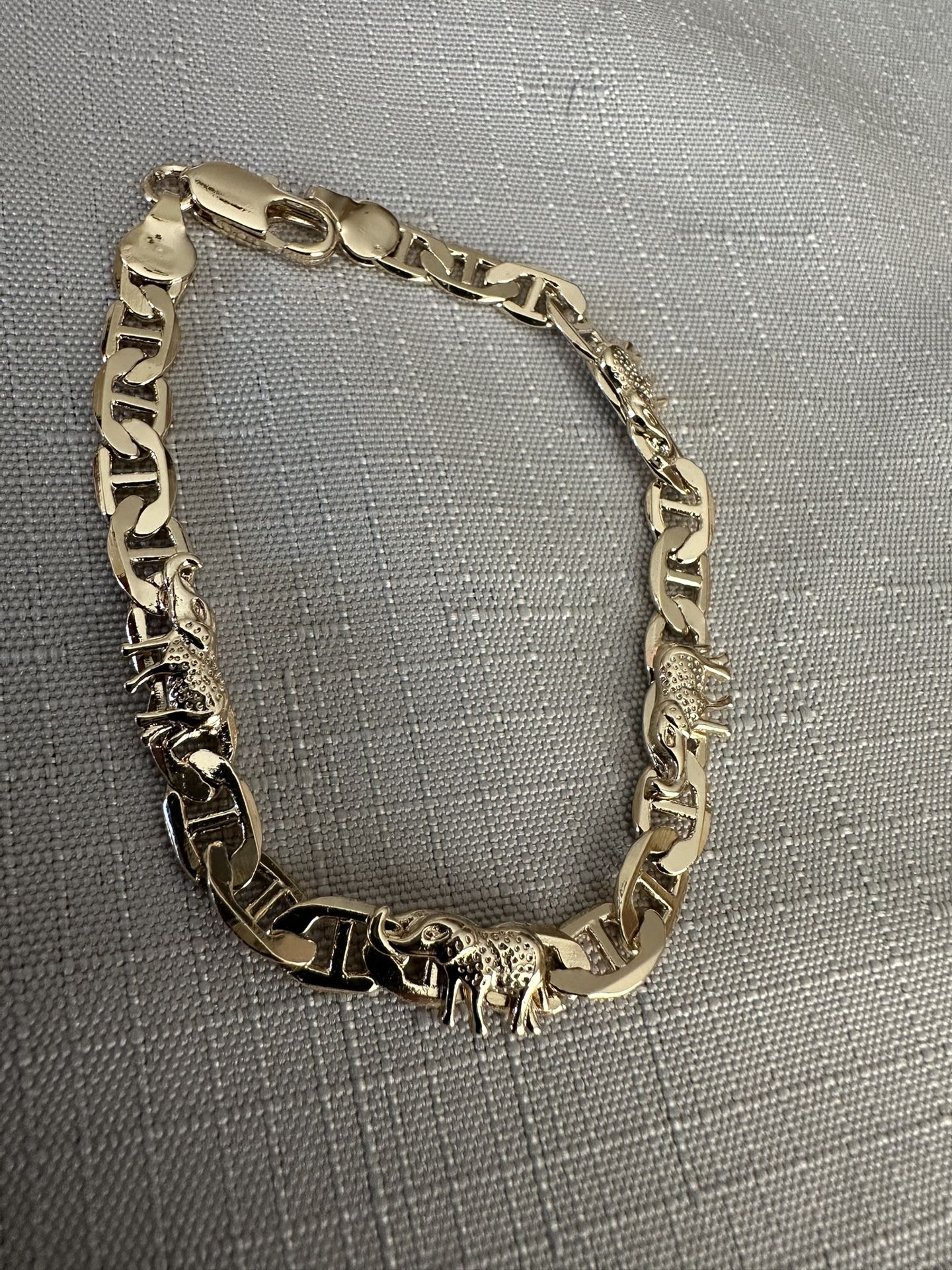 Gold Filled Elephant Bracelet 7 1/2