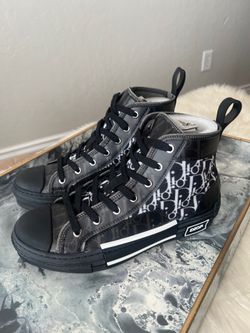 Shoes size 8