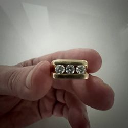 Men’s 14kt Diamond Ring