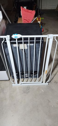 Baby gate