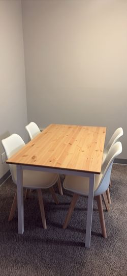 Table w chairs