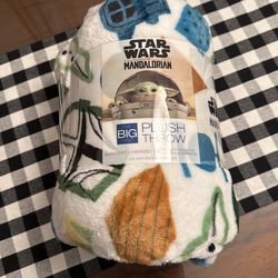 Star Wars Plush Throw, 5’x6’. New!