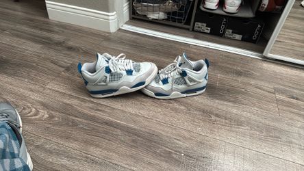 Air Jordan 4s