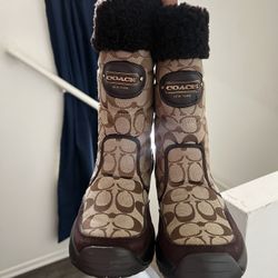 Vintage Coach Snow Boots 