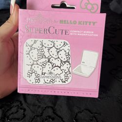 Hello Kitty Compact