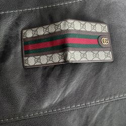 Gucci Men Wallet 