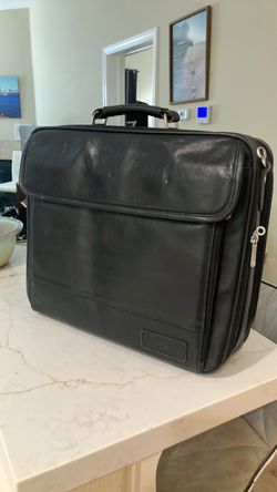 Targus Black Leather Laptop Briefcase + FREE DELIVERY!!