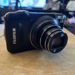 FujiFilm Digital Camera 