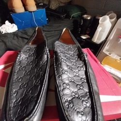 Gucci GG Luxury Men Black Leather Loafer 