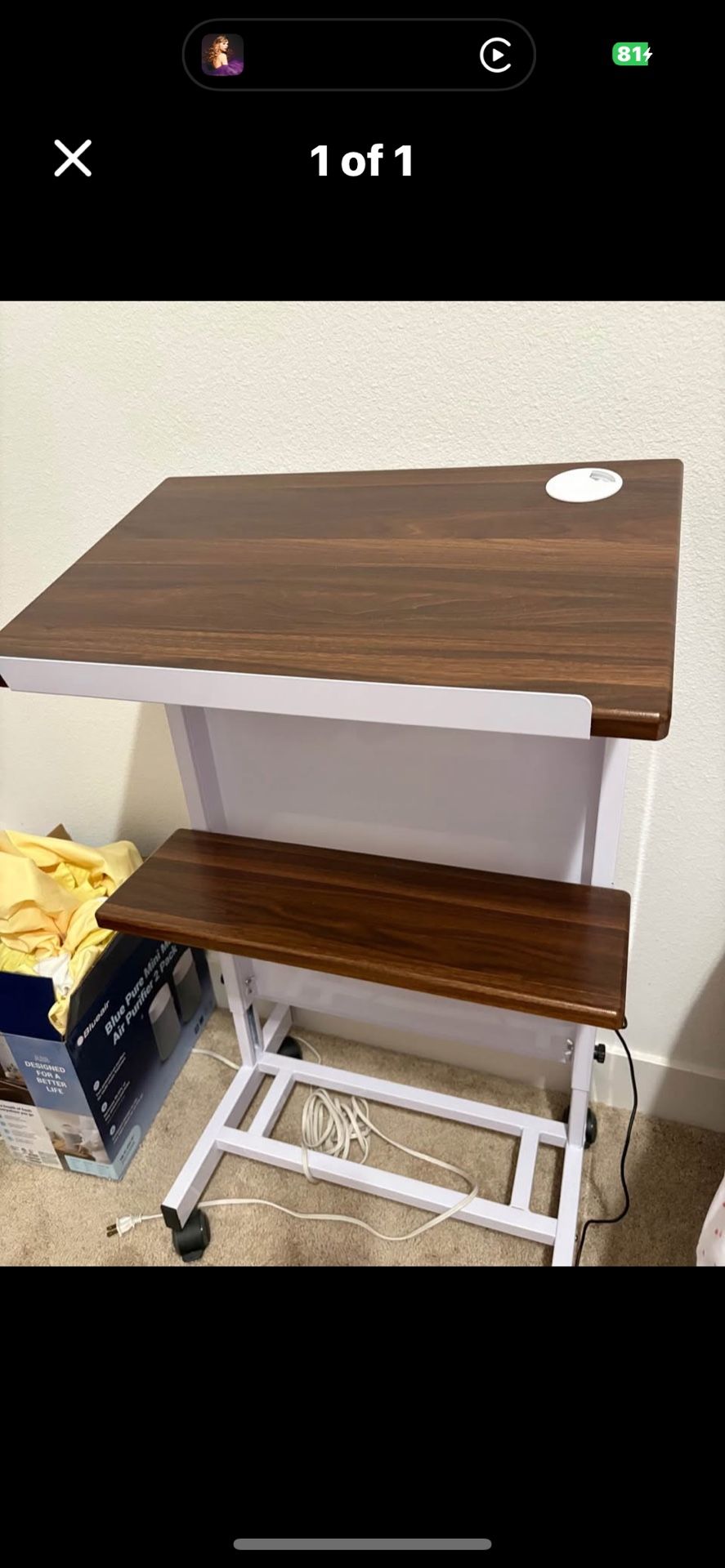 standing desk / podium