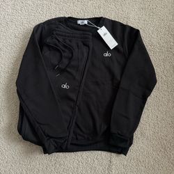 Black Women’s Sweatsuit Set