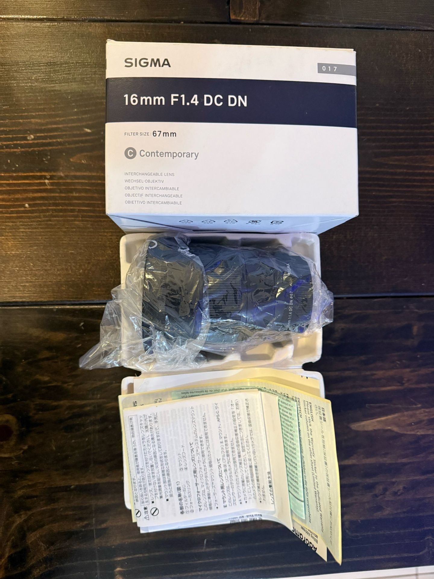 New SIGMA 16mm F/1.4 DC DN Contemporary Lens for Sony E - mount Black