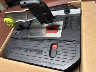 Tile Saw/blade Runner