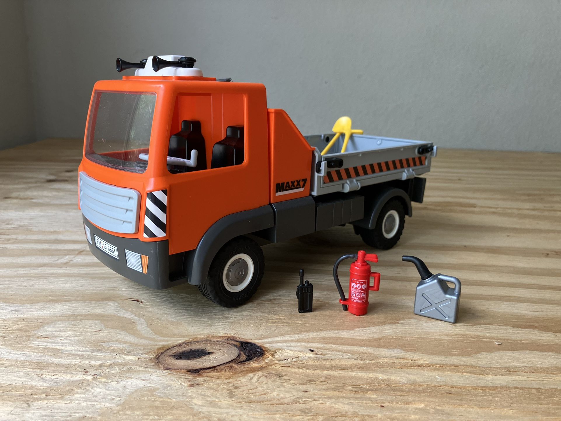 Playmobil City Action Discontinued 9801 Construction truck 6861