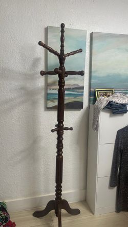 PURSE AND HAT HOLDER