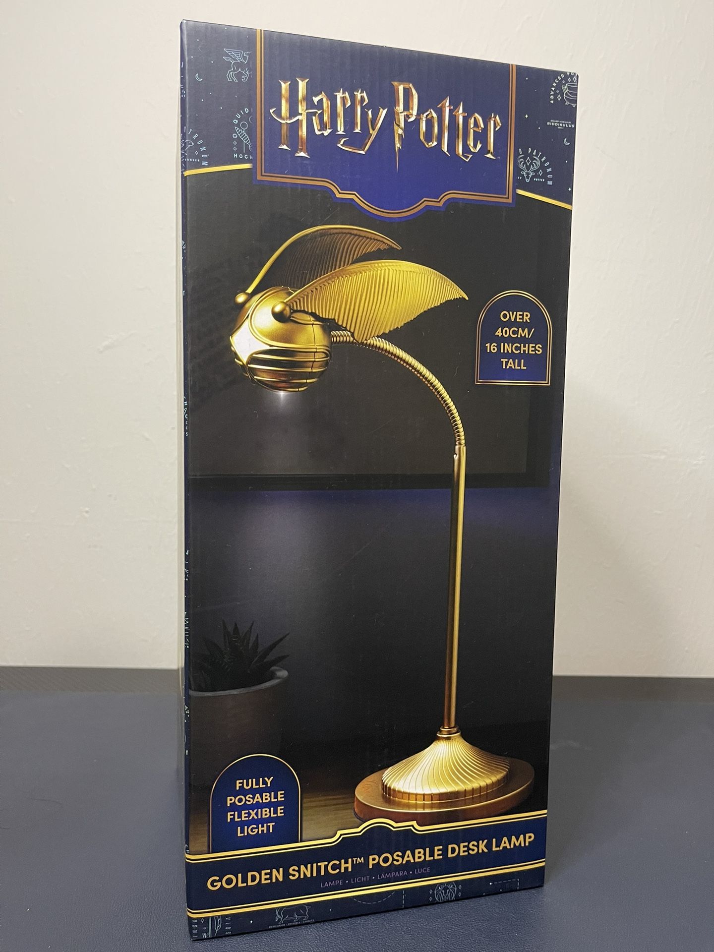 Harry Potter Golden Snitch Posable Desk Lamp – Magical Room Light
