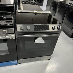 New Electric Stove Black Stainless Steel 30”