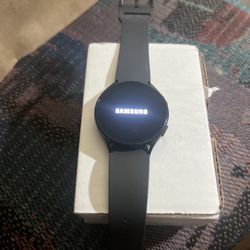 Samsung Galaxy Watch 4 