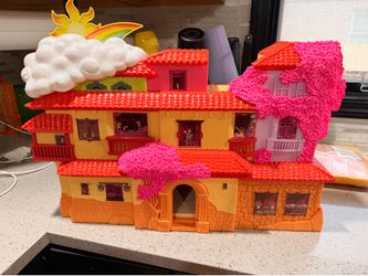 Free encanto house