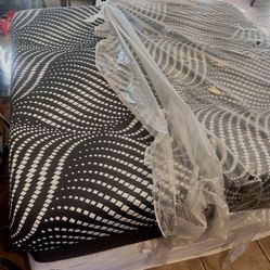 King Size Bed Sealy New Mattress