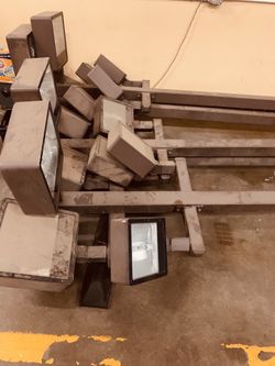 Dealership parking lot lights 15 feet long 300